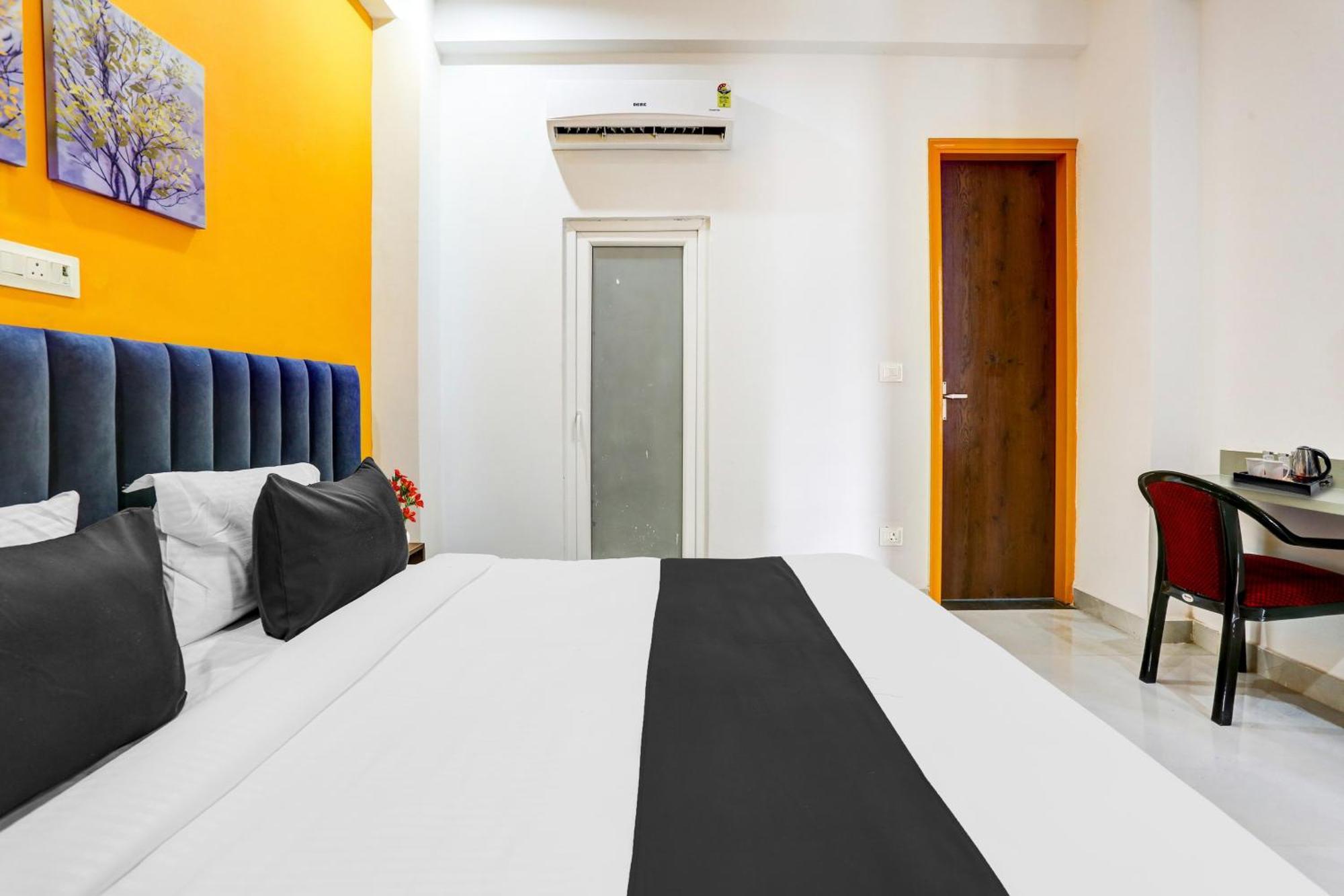 Super Townhouse Sector 69 Gurgaon Hotel Exterior foto